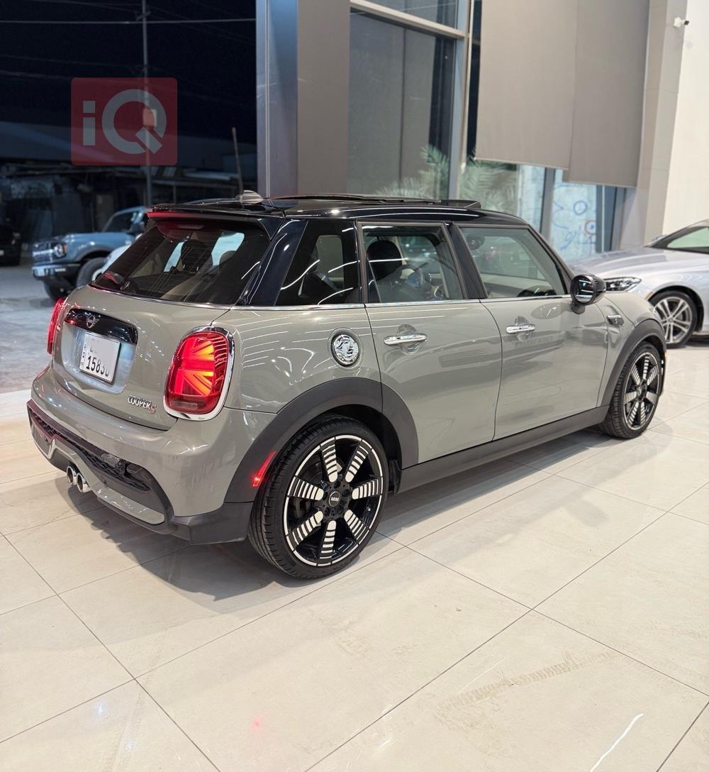 https://cdn.iqcars.ioe9c1a493-f919-401b-8138-13037d62d1ff_5.jpg